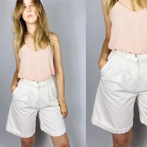 90s high waisted long white mom shorts. White jean shorts.